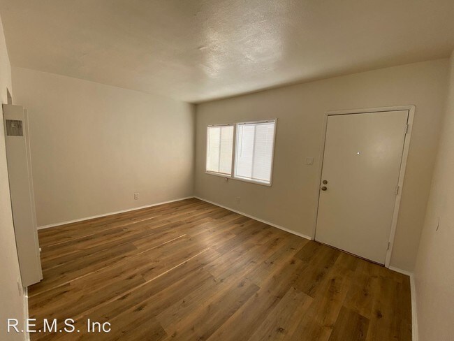 Building Photo - 4241-475 Redondo Beach Blvd