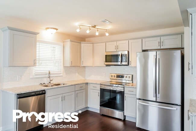 Building Photo - 828 Rawls Dr