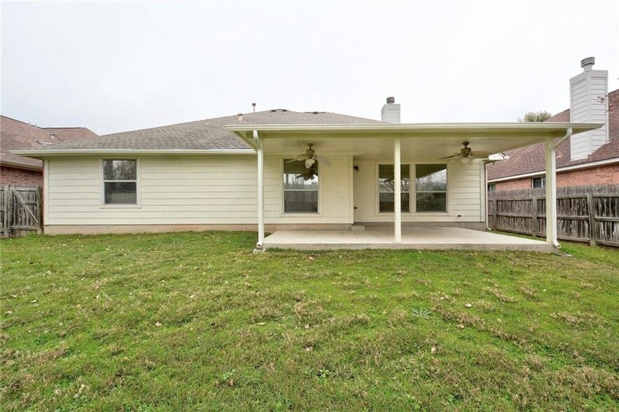 Building Photo - 4405 S Summercrest Loop