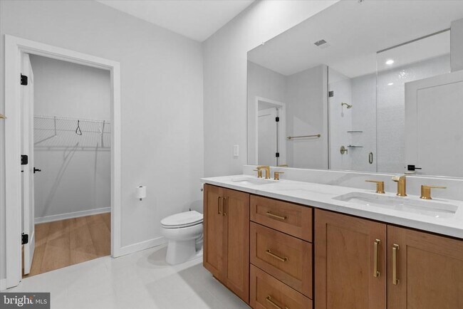 Building Photo - 4765 Sully Pt Ln
