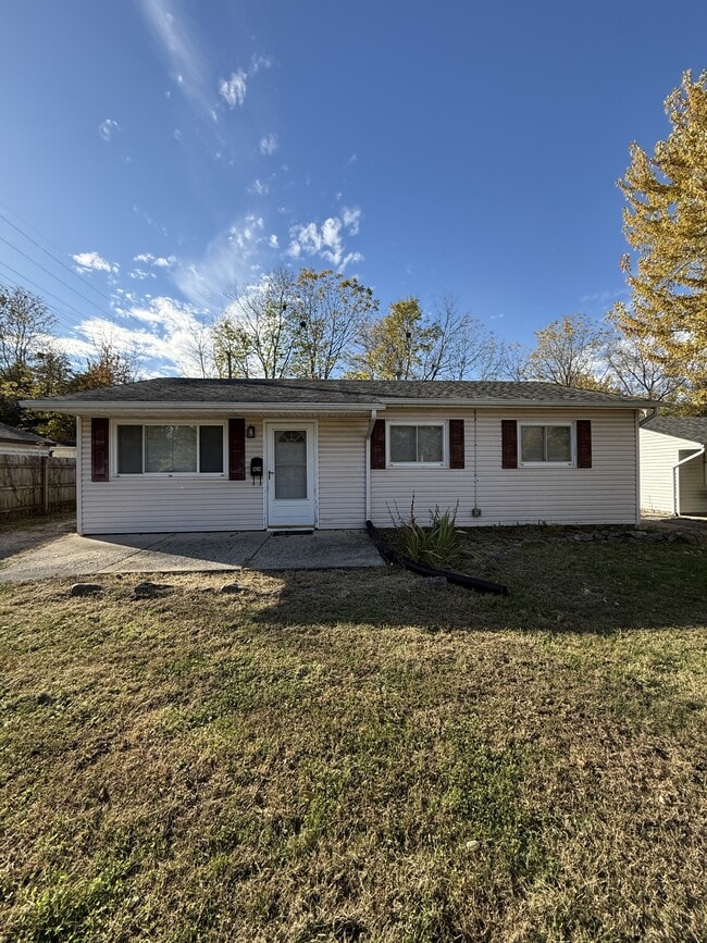 Building Photo - 1242 Sanford Dr