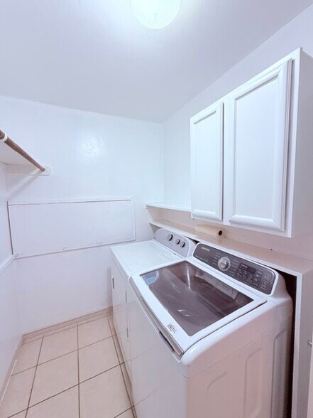 Building Photo - 2412 Rookhaven Ln