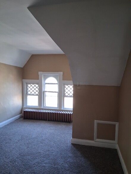 Bedroom 1 - 266 S Prospect St