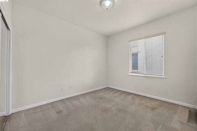 Building Photo - 6708 Sao Tiago Way