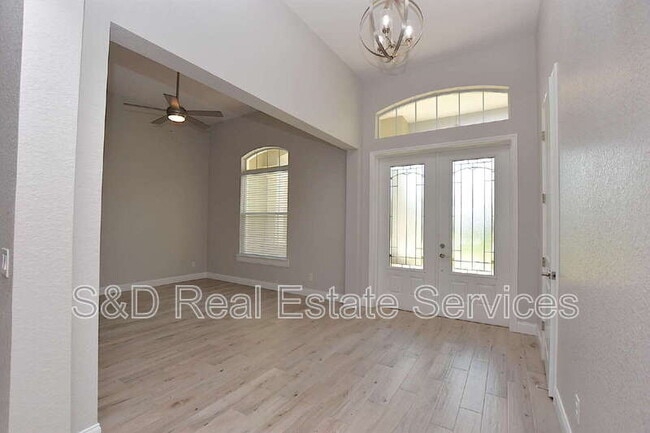 Building Photo - 3544 Lakeside Heritage Dr