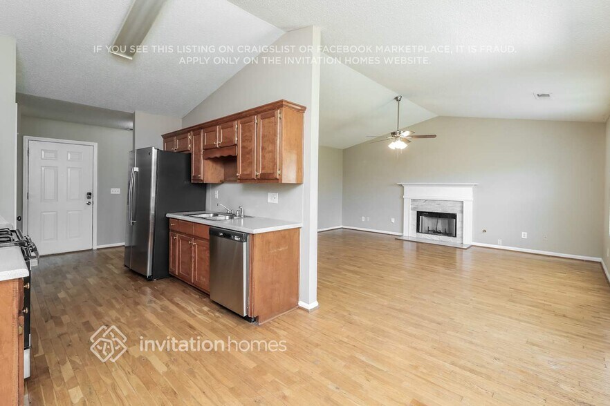 Building Photo - 470 Amelia Grove Ln SE