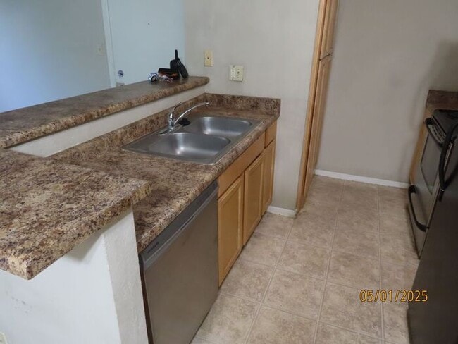 Building Photo - 1- Bedroom 1 Bath in Shadow Bend