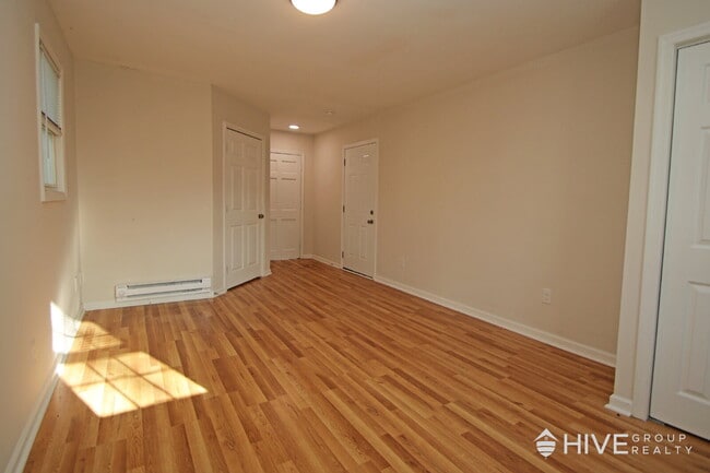 Building Photo - Fully Remodeled Home with Detached Garage ...