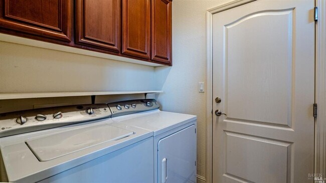 Building Photo - 1064 Diamante