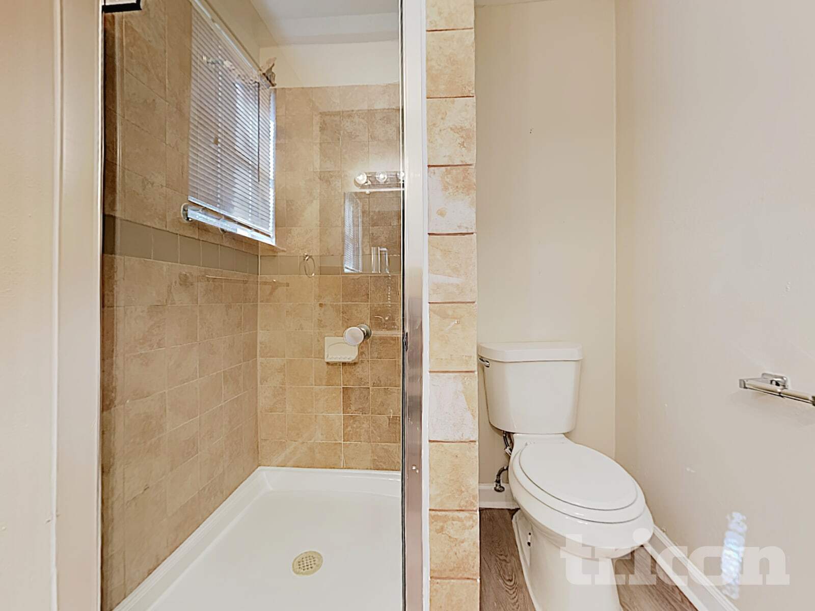 Building Photo - 6511 Grey Oaks Dr