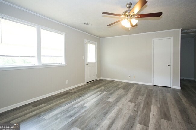 Building Photo - 1312 Cooper Rd