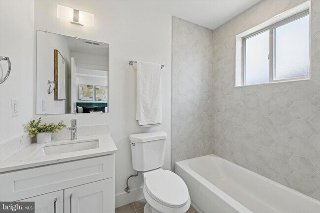 Building Photo - 2401 N 2nd St