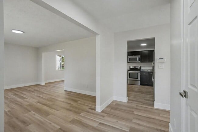 Building Photo - 7882 Lockport Blvd