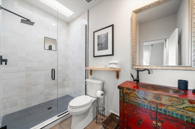 Building Photo - 60620 Kimlin Ave