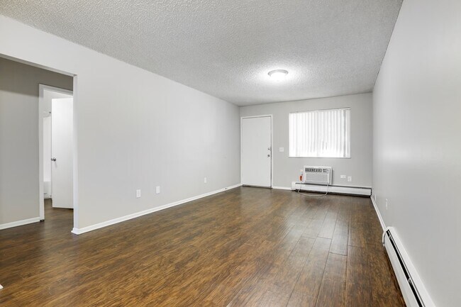 10705-W-7th-Ave-Lakewood-CO-Building-Photo-7-LargeHighDefinition - Villa Rosa