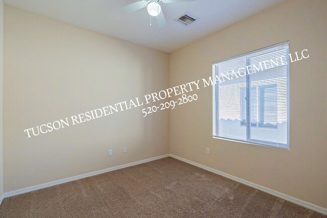 Building Photo - 6070 Wych Elm Pl