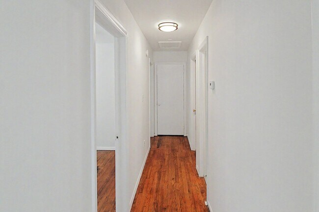 Building Photo - Updated 3-Bedroom Ranch with Modern Finishes & Timeless Charm