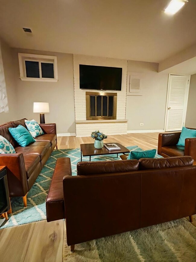 Building Photo - 1630 N Sedgwick St