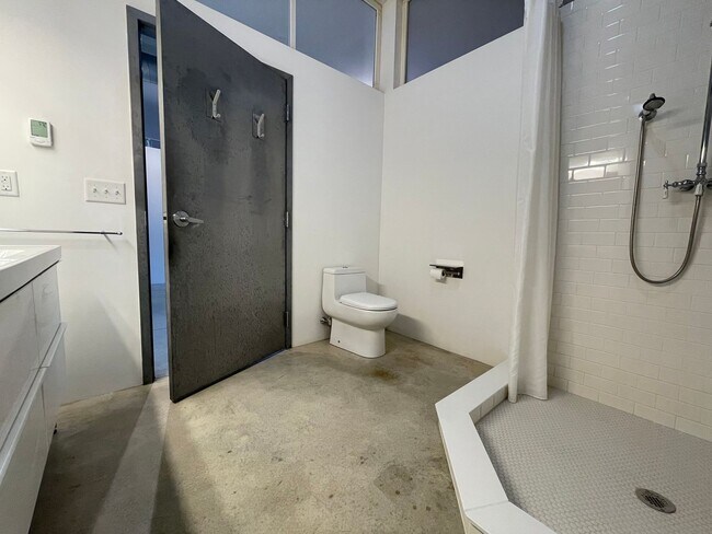 Building Photo - 54 Old Granite St