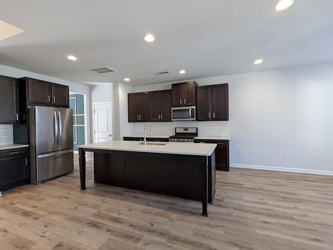 Building Photo - 2034 Britt Dr