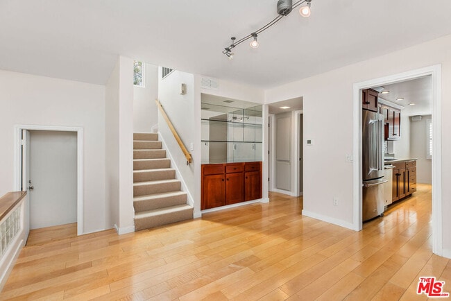 Building Photo - 17207 Palisades Cir
