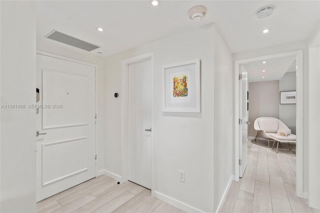 Building Photo - 177 Ocean Ln Dr