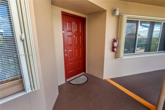 Building Photo - 850 SW 138th Ave