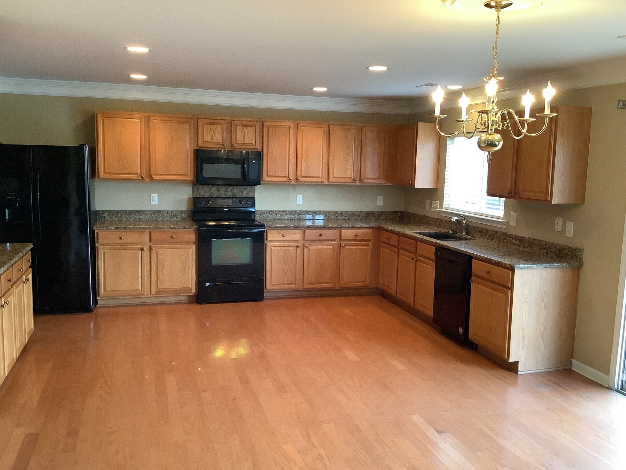 Building Photo - 6157 Paducah Dr