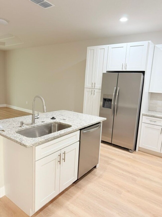 Building Photo - 29 Slumber Path