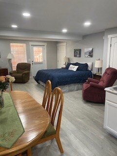 Building Photo - 568 Toms Hill Dr