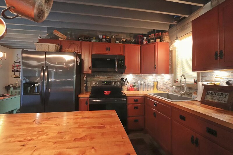 Building Photo - 333 Little Salt Lick Rd