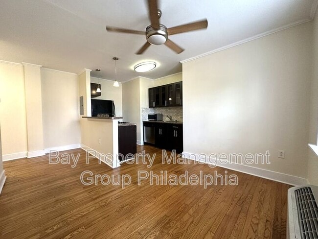 Building Photo - 437 W School House Ln