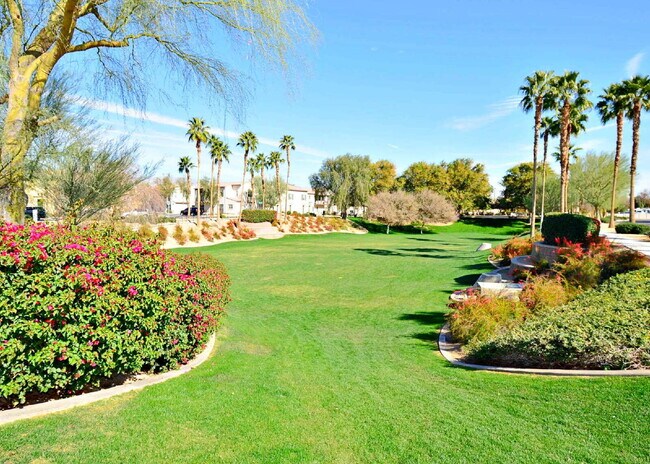 Building Photo - "Charming 3 Bed, 2.5 Bath Palm Desert Rental with Stunning Views and Modern Upgrades!"