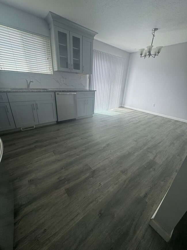 Building Photo - Beautiful Ogden Home for Rent!