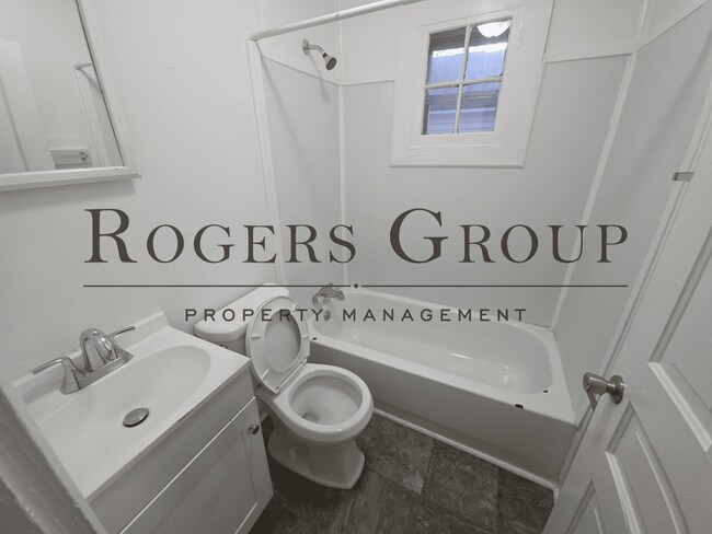 Building Photo - #450 - 530-532 Water St Duplex