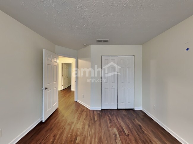 Building Photo - 3188 Bradford Pear Dr