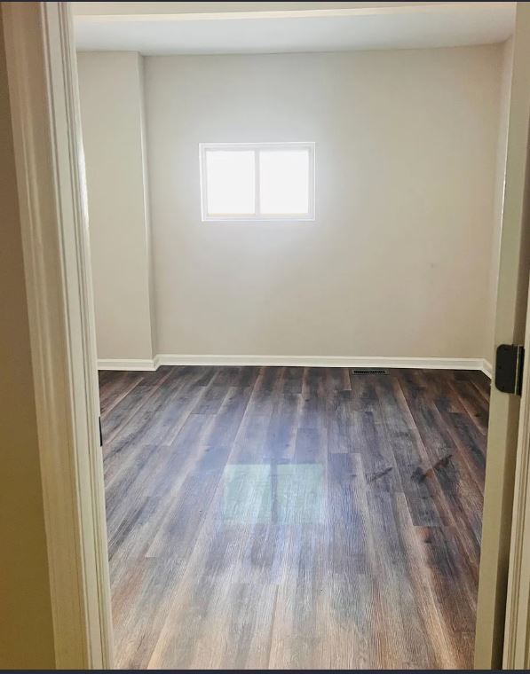 Building Photo - Gough