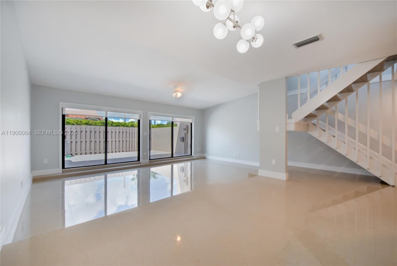 Building Photo - 7424 SW 106th Pl