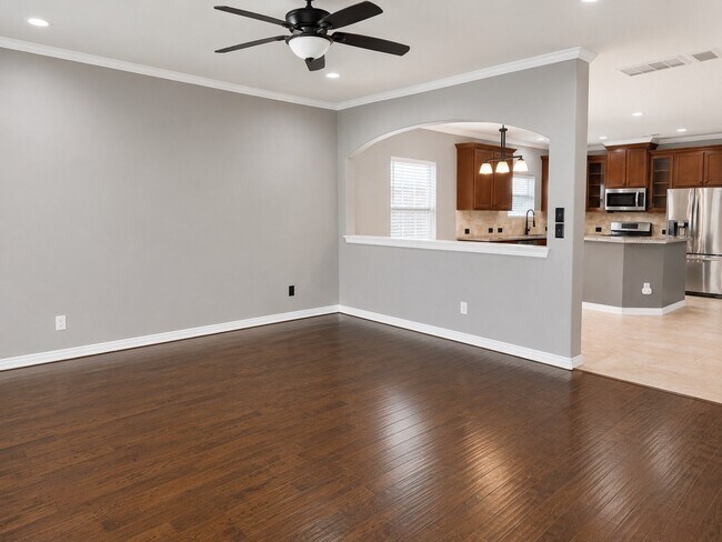 Building Photo - 28547 Lockeridge Springs Dr