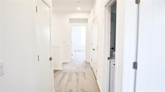 Building Photo - Stunning 3 bed/3 bath unit for rent.  WILL...