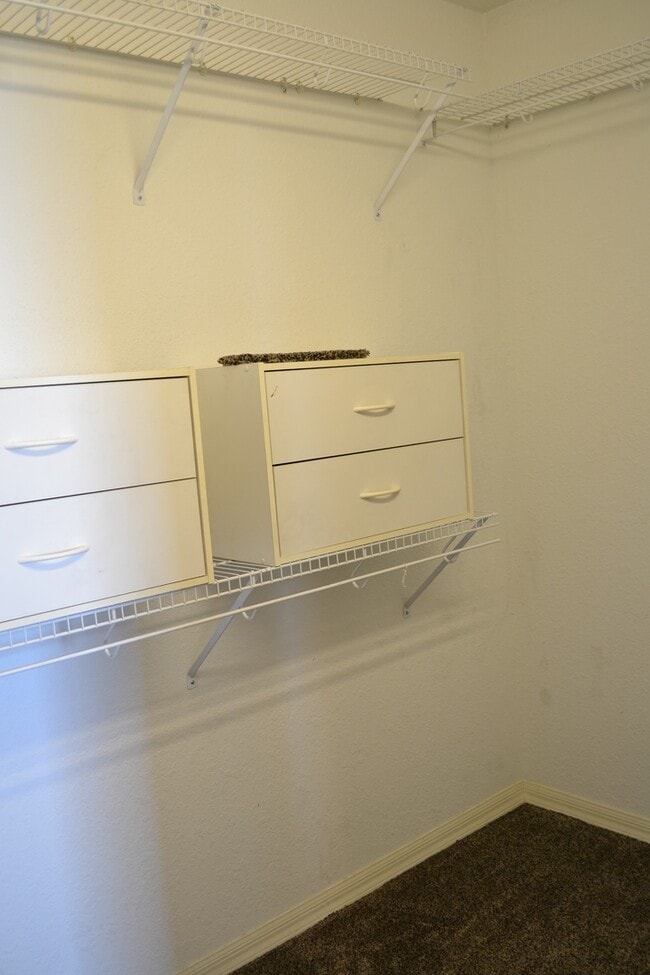 Building Photo - Lake Weir - Bird Island Rental - 5/3/2 Water Front Living at it's Best! **Available Soon**