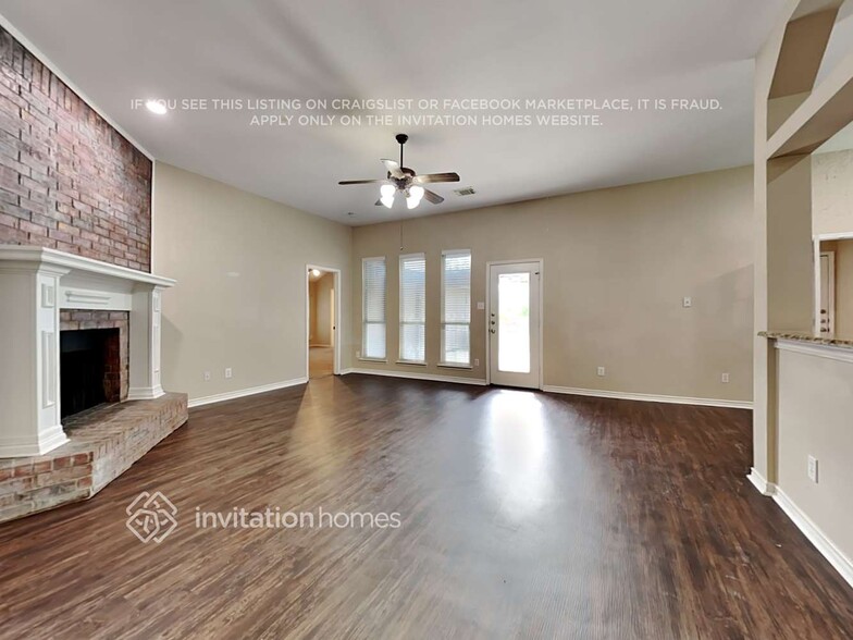 Building Photo - 2805 Beacon Hill Dr