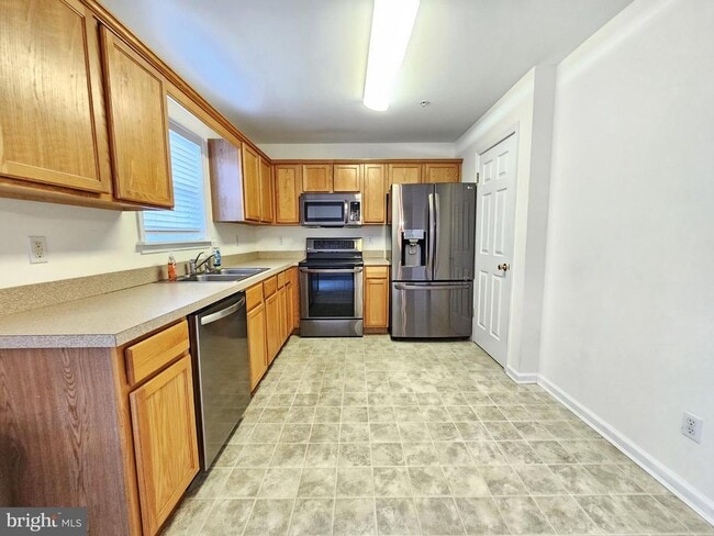 Building Photo - 1014 Zircon Ct