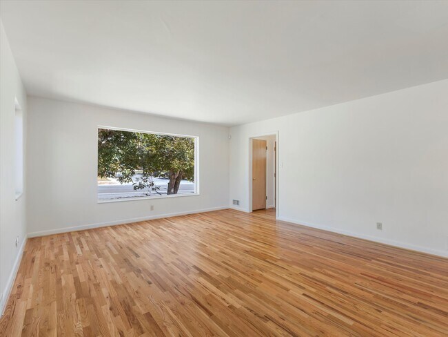 Building Photo - 1786 S 2100 E