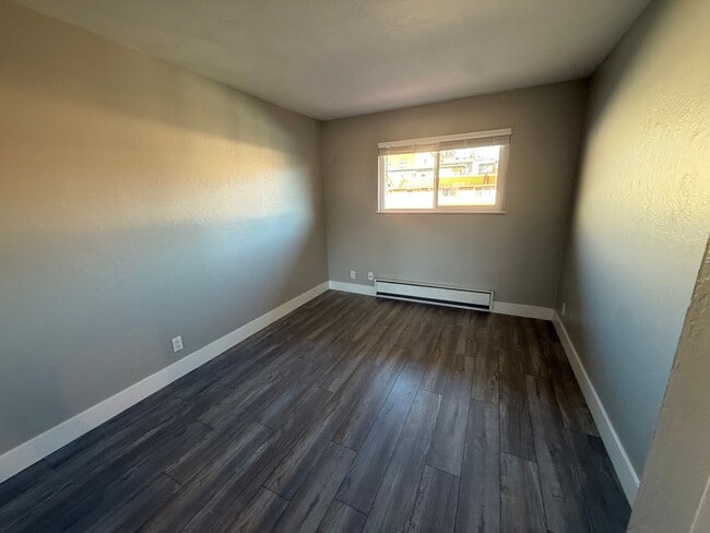 Building Photo - 79 Avram Ave