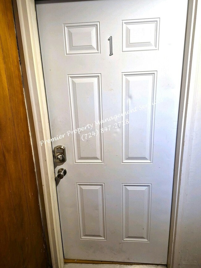 Building Photo - 483 New York Ave