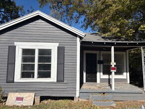 Building Photo - Great Bossier Rental