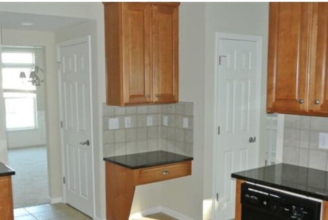 Building Photo - 2241 Elendil Ln