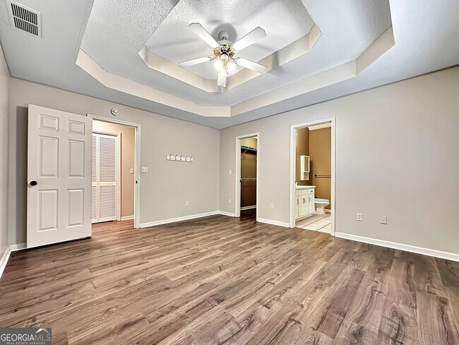Building Photo - 77 Paces Landing Way