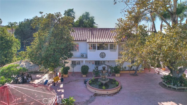 Building Photo - 145 S Vista Grande